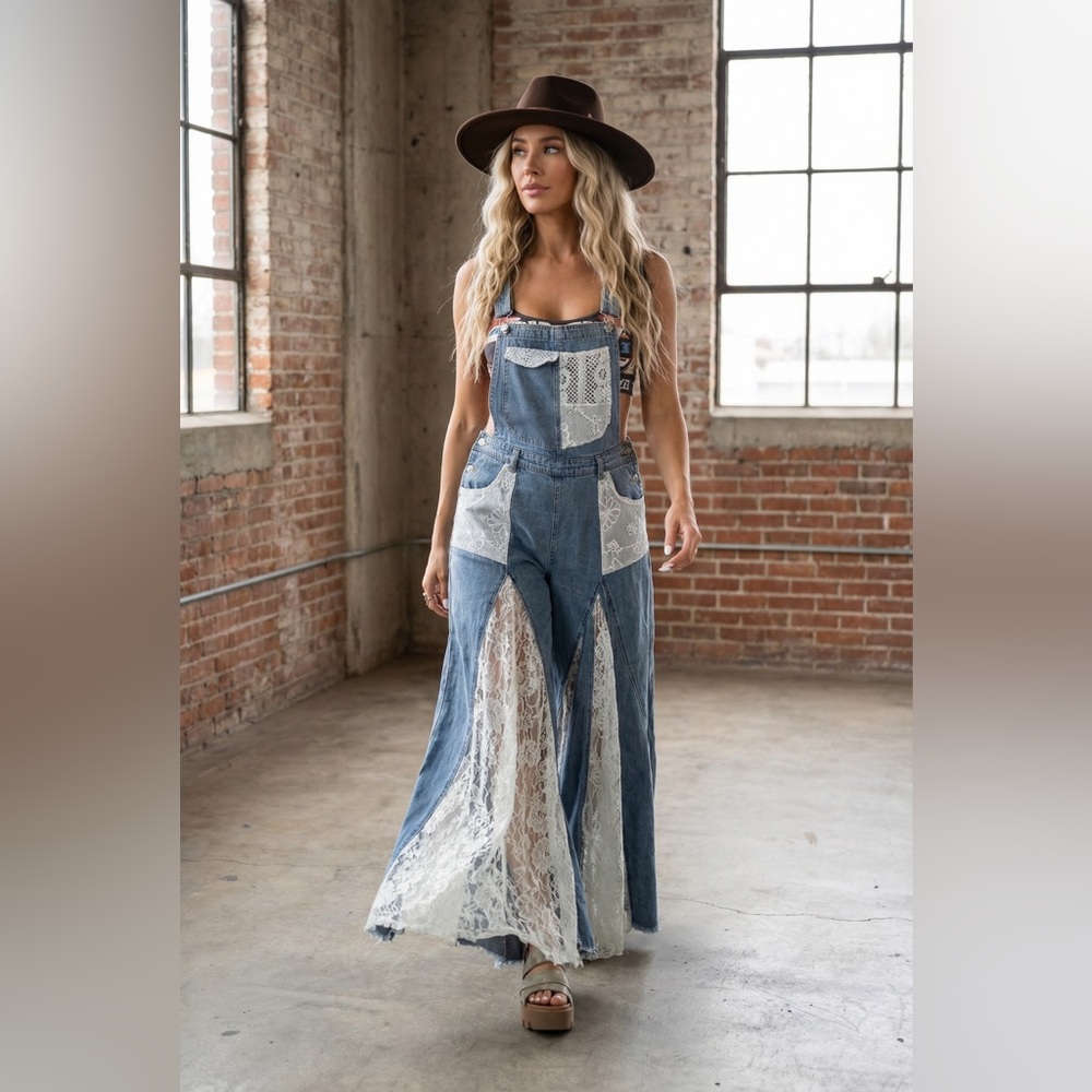 NWT Ultra Wide Leg Flare Lace Panel Patchwork Denim Jean Overalls Jumpsuit - Picture 2 of 7